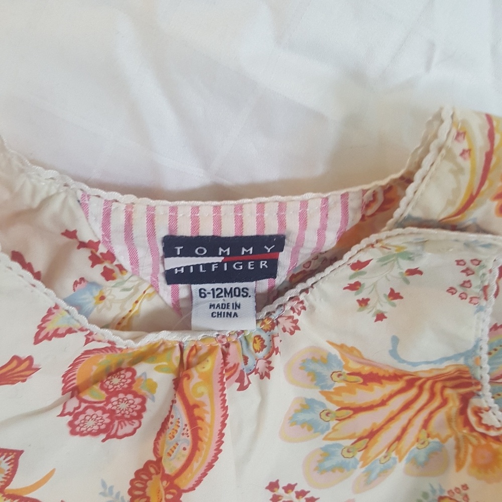 Tommy Hilfiger 6-12 mo. Never worn - Picture 2 of 4